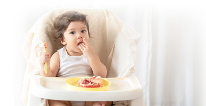 Makanan sehat pendamping ASI untuk bayi.