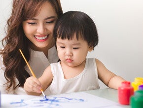 Stimulasi yang Ideal untuk Perkembangan Si Kecil Stimulasi yang Ideal untuk Perkembangan Si Kecil