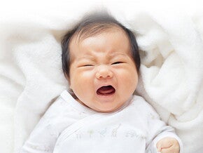 Bayi menangis tanpa air mata Bayi menangis tanpa air mata