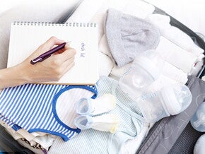 Tas bersalin bagi Mam yang akan operasi Caesar.  Isi Tas Bersalin Bagi Mam yang Akan Operasi Caesar