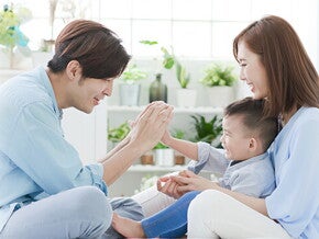 Menjadi Orang Tua yang Baik Menjadi Orang Tua yang Baik