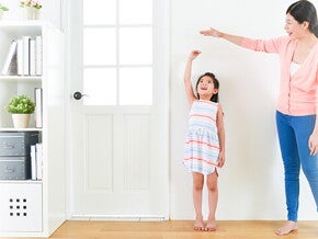 Tips Memantau Pertumbuhan dan Perkembangan Si Kecil Tips Memantau Pertumbuhan dan Perkembangan Si Kecil