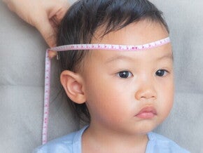 Lingkar Kepala Anak 2 Tahun: Berapa Ukuran Normalnya? Lingkar Kepala Anak 2 Tahun: Berapa Ukuran Normalnya?