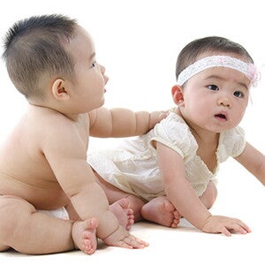 Kenapa Si Kecil Suka Sekali Menggigit Teman Mainnya Kenapa Si Kecil Suka Sekali Menggigit Teman Mainnya