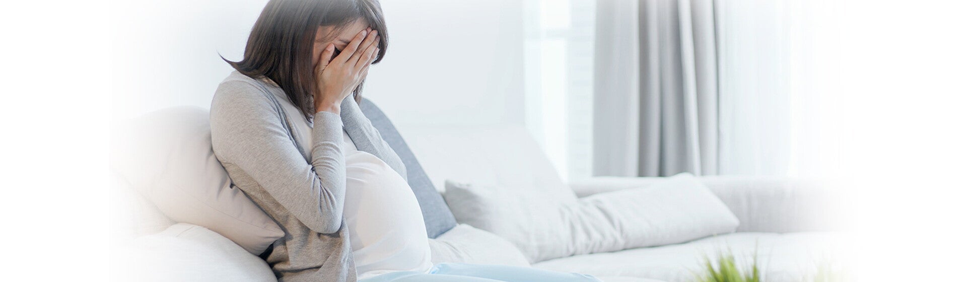 5 Cara Kendalikan Emosi Saat Hamil 5 Cara Kendalikan Emosi Saat Hamil